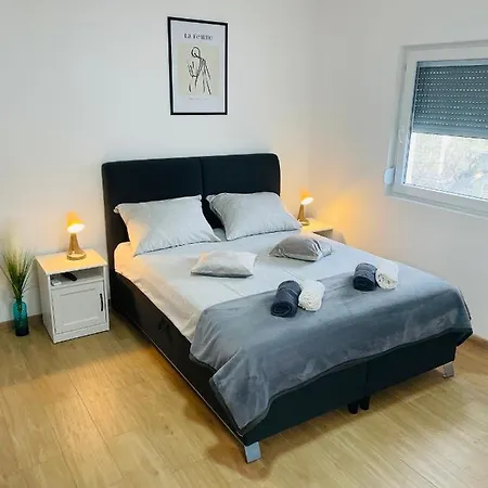 Apartman Muki Surcin