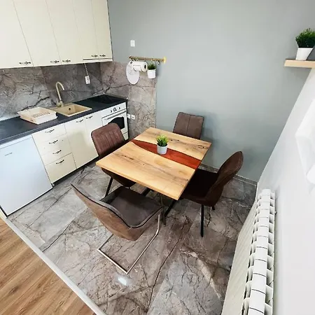 Muki Apartman Surcin